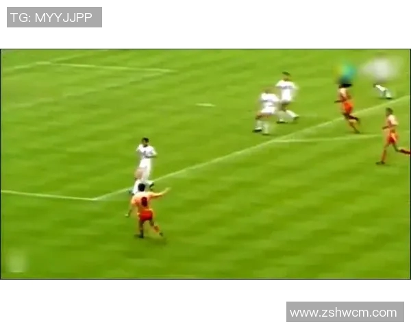 历届足球明星排名回顾与分析揭示足坛巨星的辉煌历程